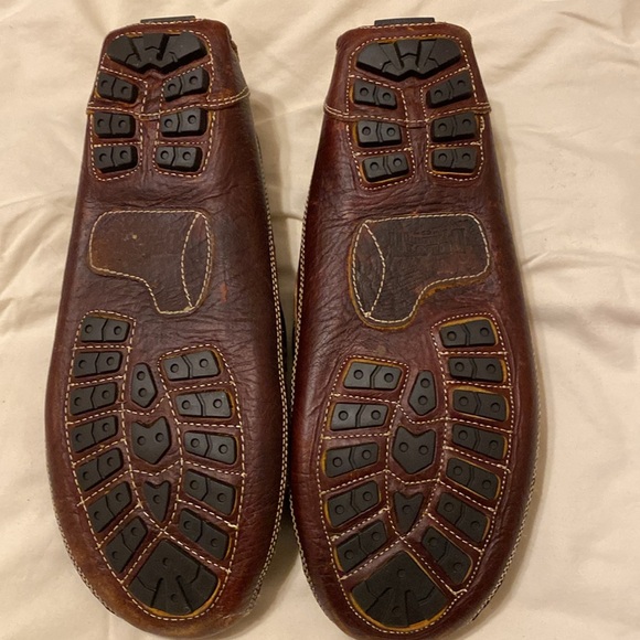 Shoes - Picture 2 of 5